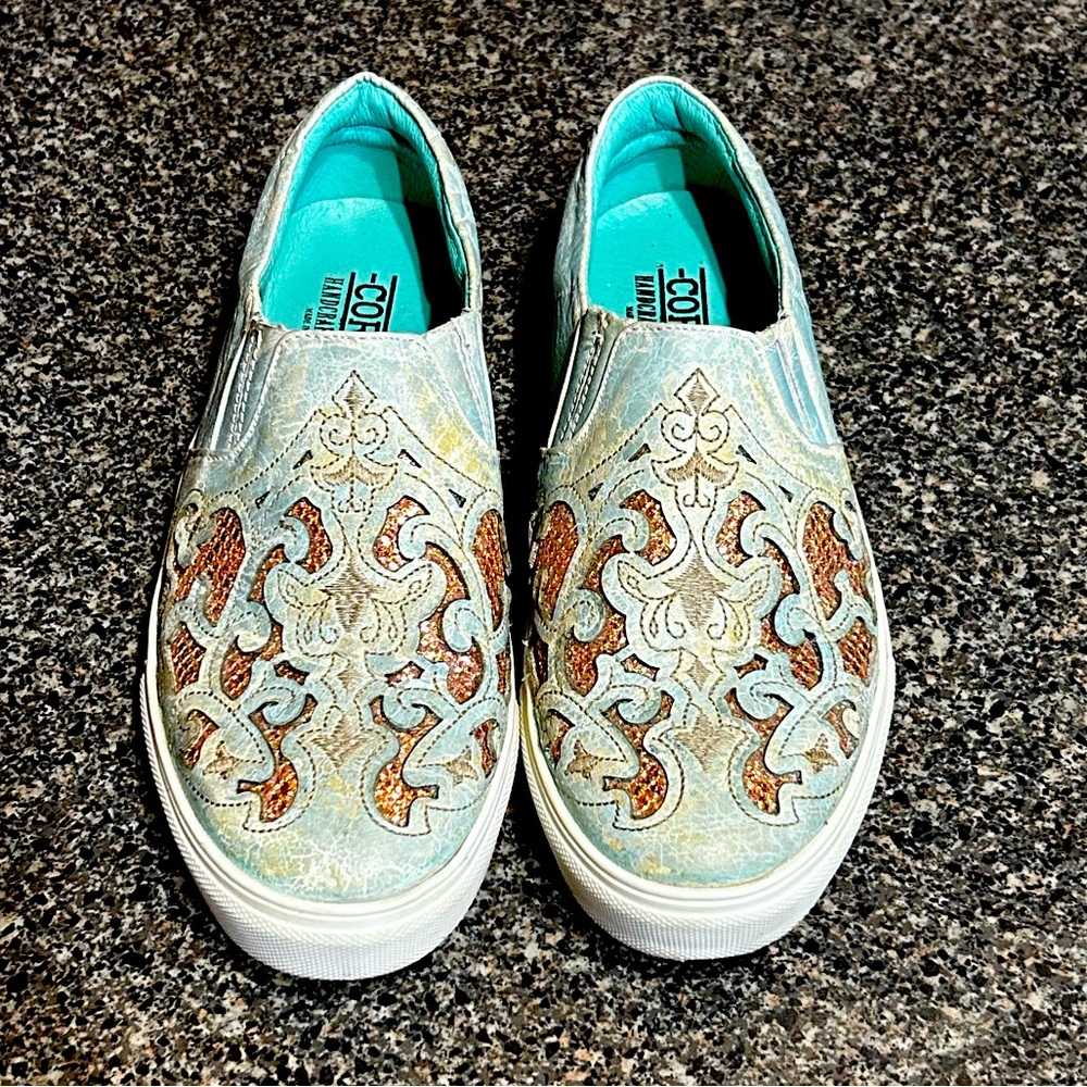 Corral leather sneakers shoes size 8.5 turquoise, like new